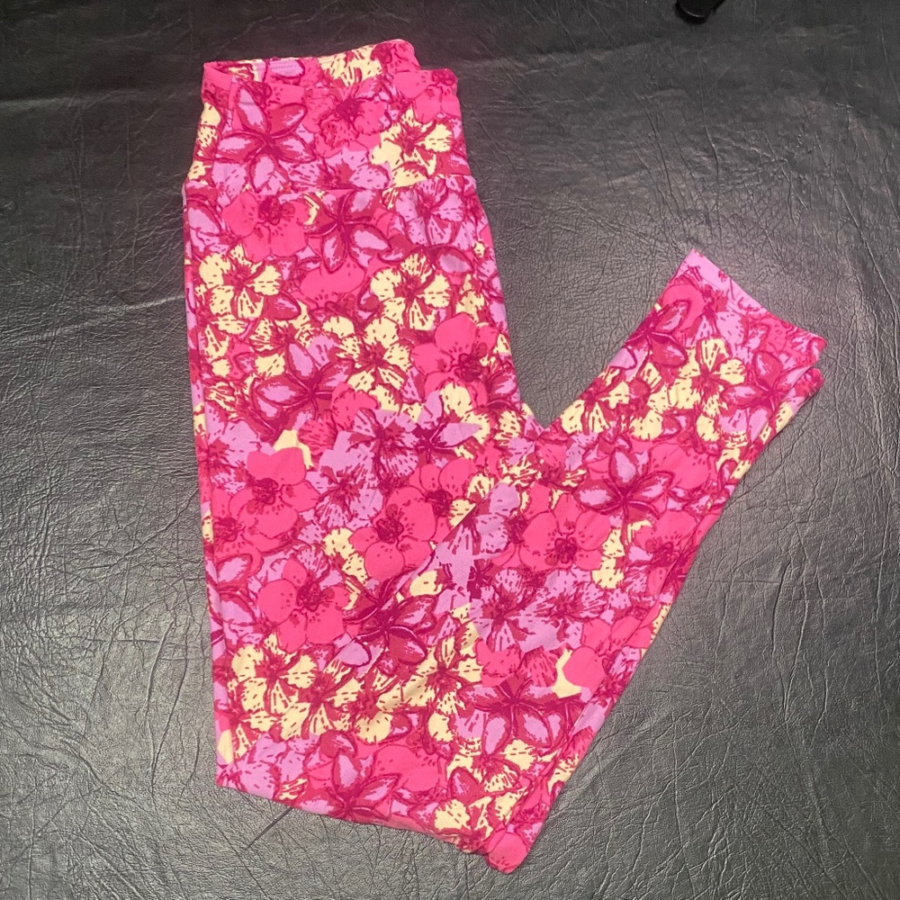 NWOT LulaRoe OS Leggings